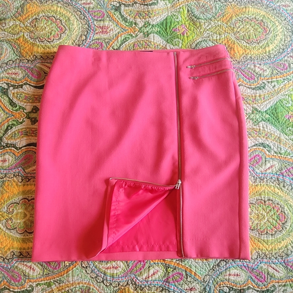 Worthington Pencil Skirt - Zipper Detail